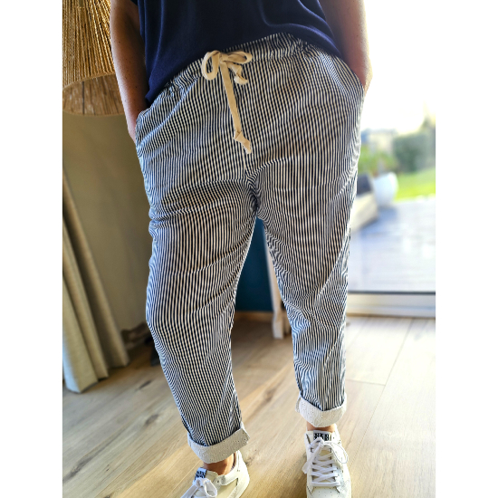 Pantalon rayé bleu marine